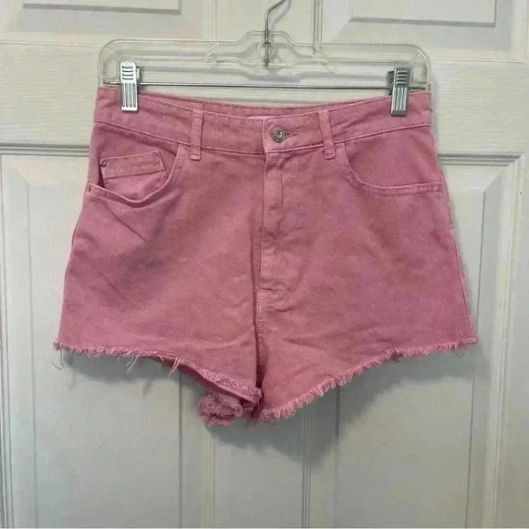 Zara Women's Barbie Pink High Rise Distressed Cuttoff Shorts Sz 6 - Picture 1 of 7